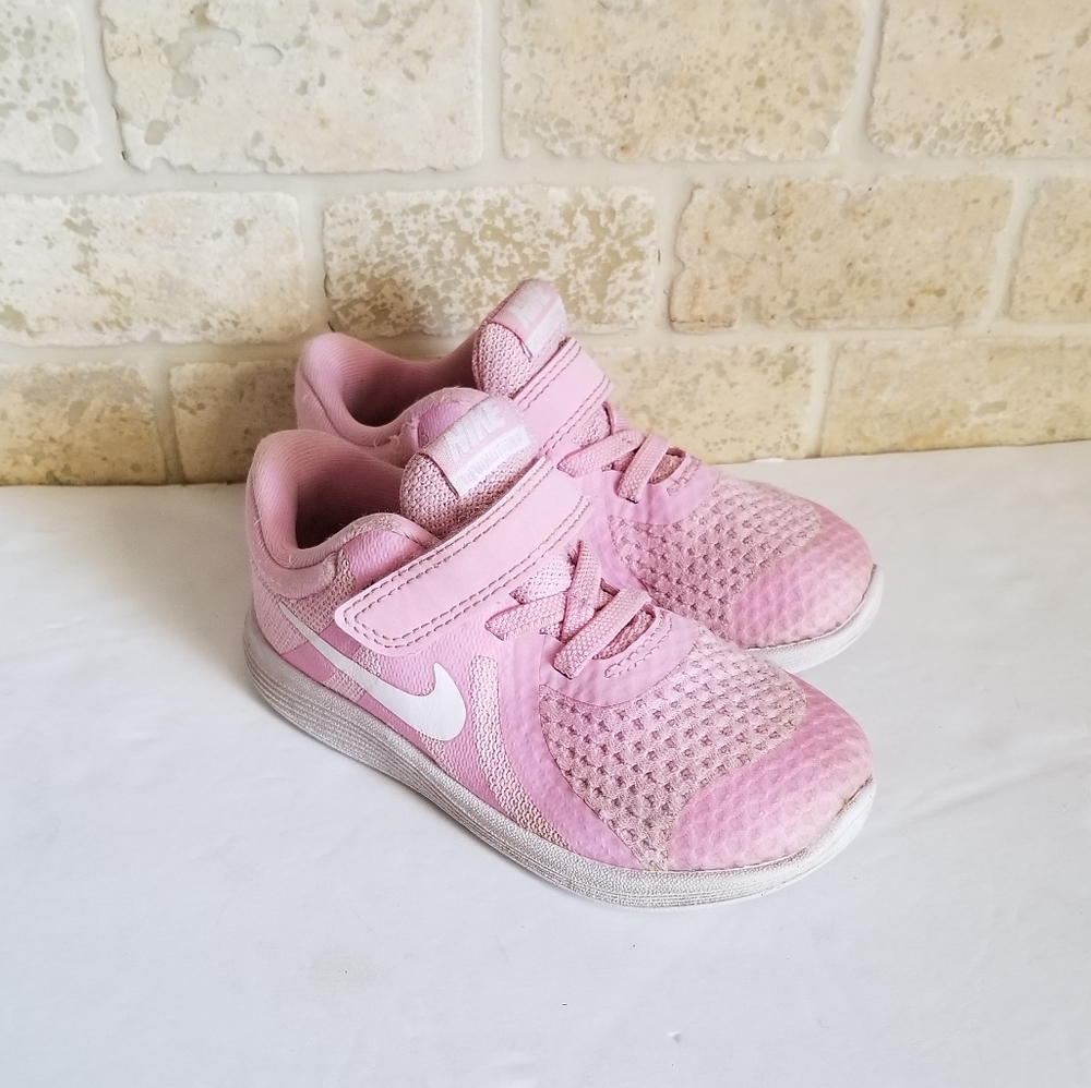 Nike Girls 'Revolution' Sneakers